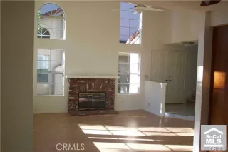 Photo #4: OC24074028 Listing 