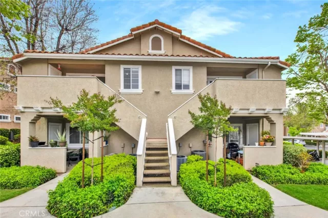 MLS: OC24074158 Condo For Sale