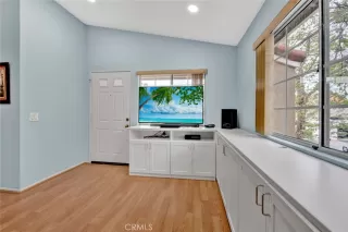 Photo #5: OC24074158 Listing