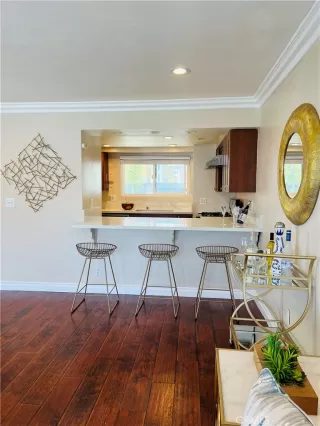 Photo #5: OC24074293 Listing 