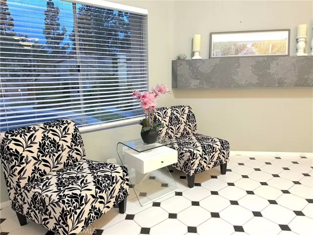 MLS: OC24074328 Condo For Sale