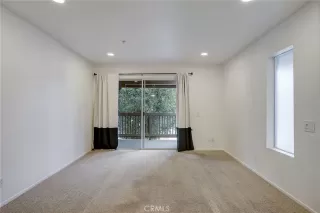 Photo #3: OC24074419 Listing 