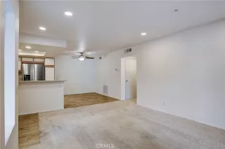 Photo #4: OC24074419 Listing 