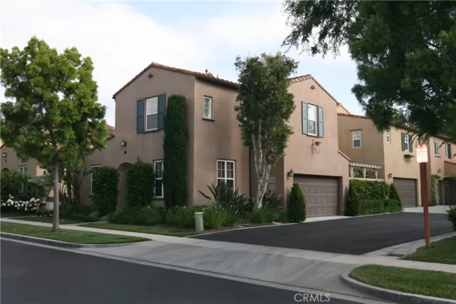 MLS: OC24075103 Condo For Sale