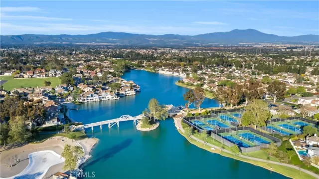 MLS: OC24075186 Condo For Sale