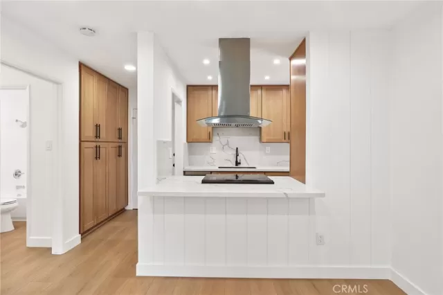 MLS: OC24075386 Condo For Sale