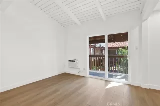 Photo #6: OC24075386 Listing