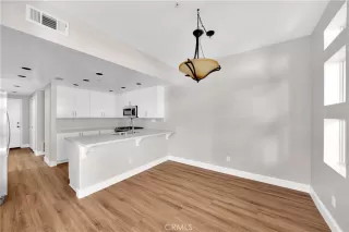 Photo #4: OC24075977 Listing 