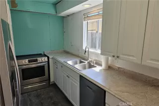 Photo #6: OC24076306 Listing 