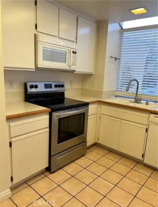 Photo #1: OC24076649 Listing 