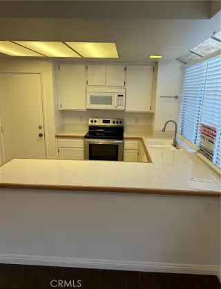 Photo #2: OC24076649 Listing 