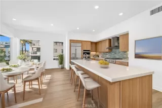 Photo #1: OC24077594 Listing