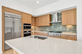 Photo #2: OC24077594 Listing