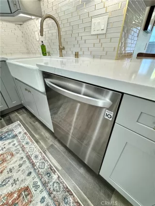 Photo #4: OC24078029 Listing 