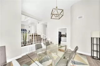 Photo #3: OC24078319 Listing 