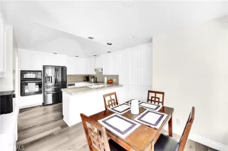 Photo #5: OC24078319 Listing 