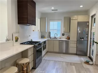 Photo #1: OC24078368 Listing 