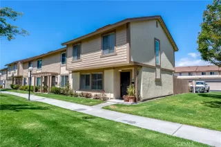 Photo #2: OC24078585 Listing 