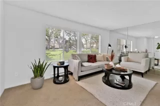 Photo #3: OC24078585 Listing 