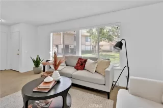 Photo #6: OC24078585 Listing 