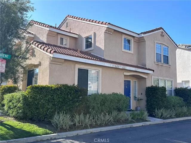 MLS: OC24078792 Condo For Sale