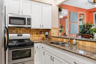 Photo #3: OC24079336 Listing 