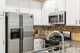 Photo #5: OC24079336 Listing 