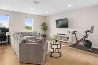 Photo #4: OC24079462 Listing