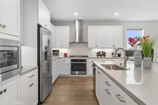 Photo #5: OC24079462 Listing