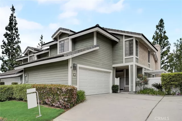 MLS: OC24079846 Condo For Sale