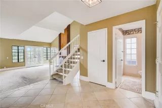 Photo #3: OC24079846 Listing 