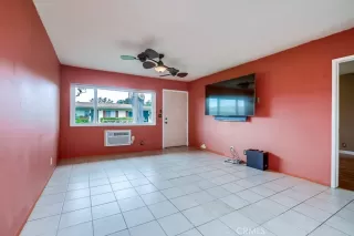 Photo #3: OC24079923 Listing 