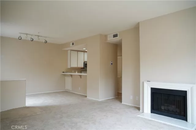 MLS: OC24080102 Condo For Sale