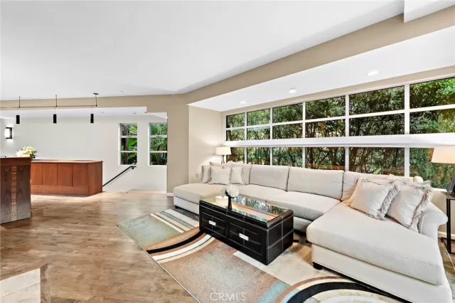 MLS: OC24080435 Condo For Sale