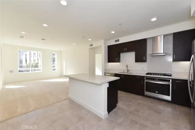 MLS: OC24081049 Condo For Sale