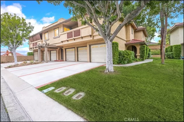 MLS: OC24081457 Condo For Sale