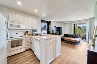 Photo #3: OC24081564 Listing 