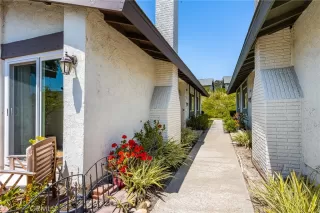 Photo #3: OC24082161 Listing 