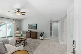 Photo #5: OC24082539 Listing 