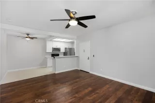 Photo #5: OC24082651 Listing 