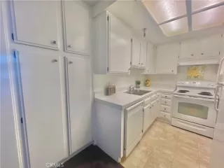 Photo #4: OC24083187 Listing 