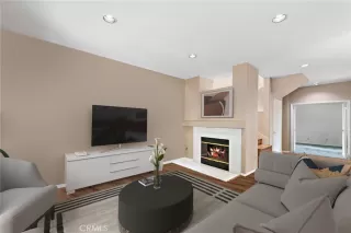 Photo #2: OC24084016 Listing 