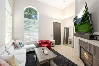 Photo #5: OC24084084 Listing 