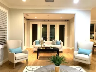 Photo #2: OC24084256 Listing