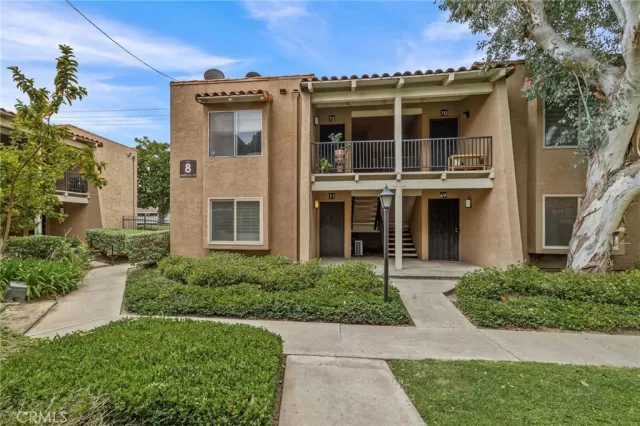 MLS: OC24084259 Condo For Sale