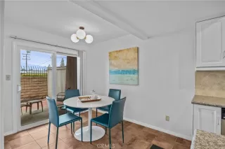 Photo #5: OC24084259 Listing 