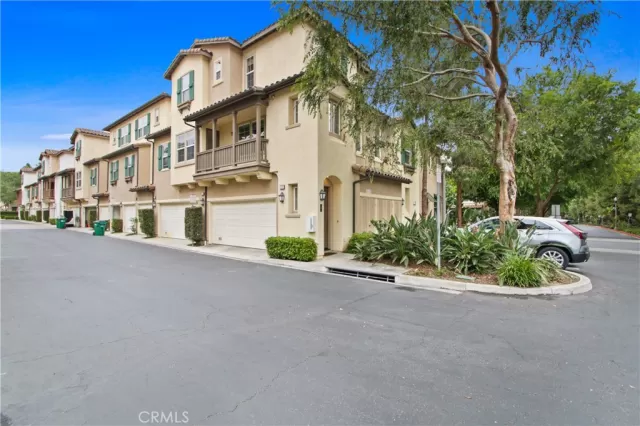 MLS: OC24084690 Condo For Sale