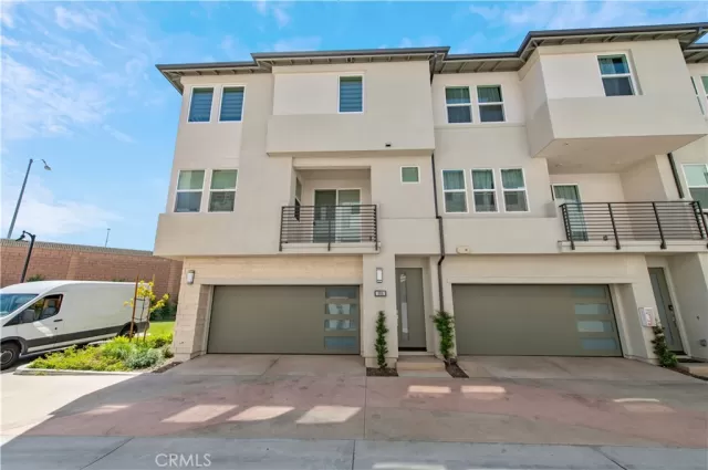 MLS: OC24085065 Condo For Sale