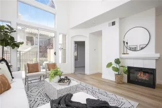 Photo #1: OC24085091 Listing 