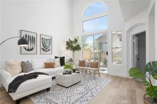 Photo #2: OC24085091 Listing 